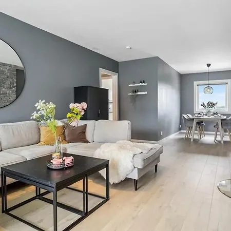 公寓 Downtown With A View