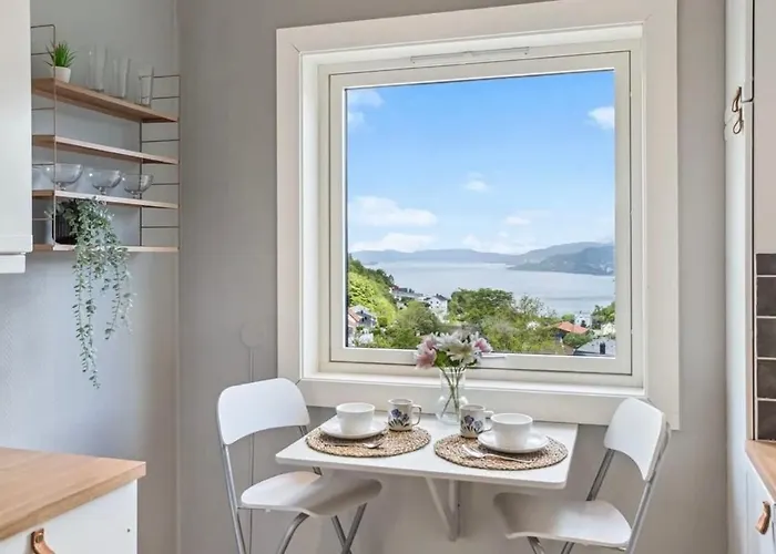 Apartment Downtown With A View